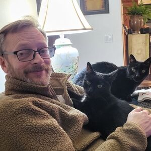 Meet your Posher, Troy